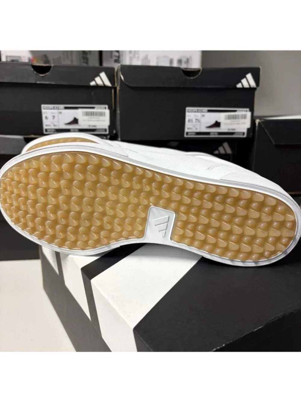 Adidas Mens Retrocross 25 Spikeless Golf Shoes Size 7 M White/Gum - IH3396 - Picture 8 of 8